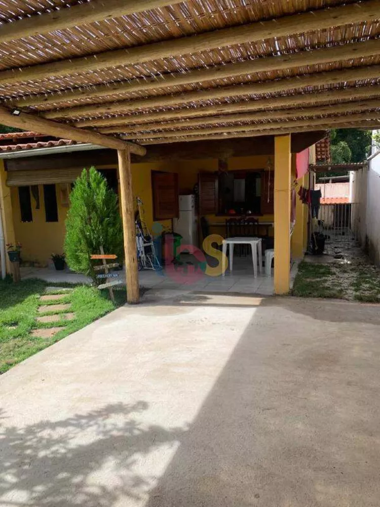 Casa à venda com 2 quartos, 60m² - Foto 8