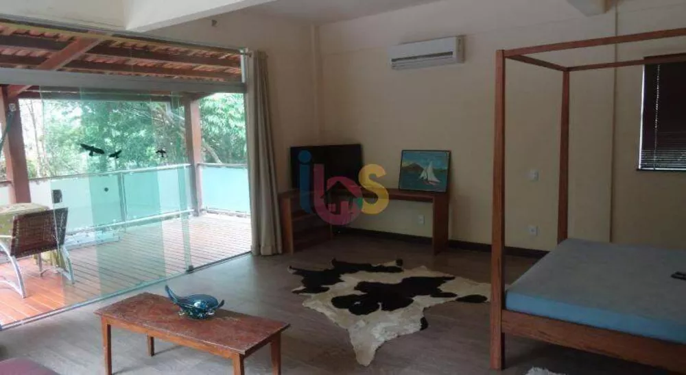 Casa à venda com 2 quartos, 300m² - Foto 4