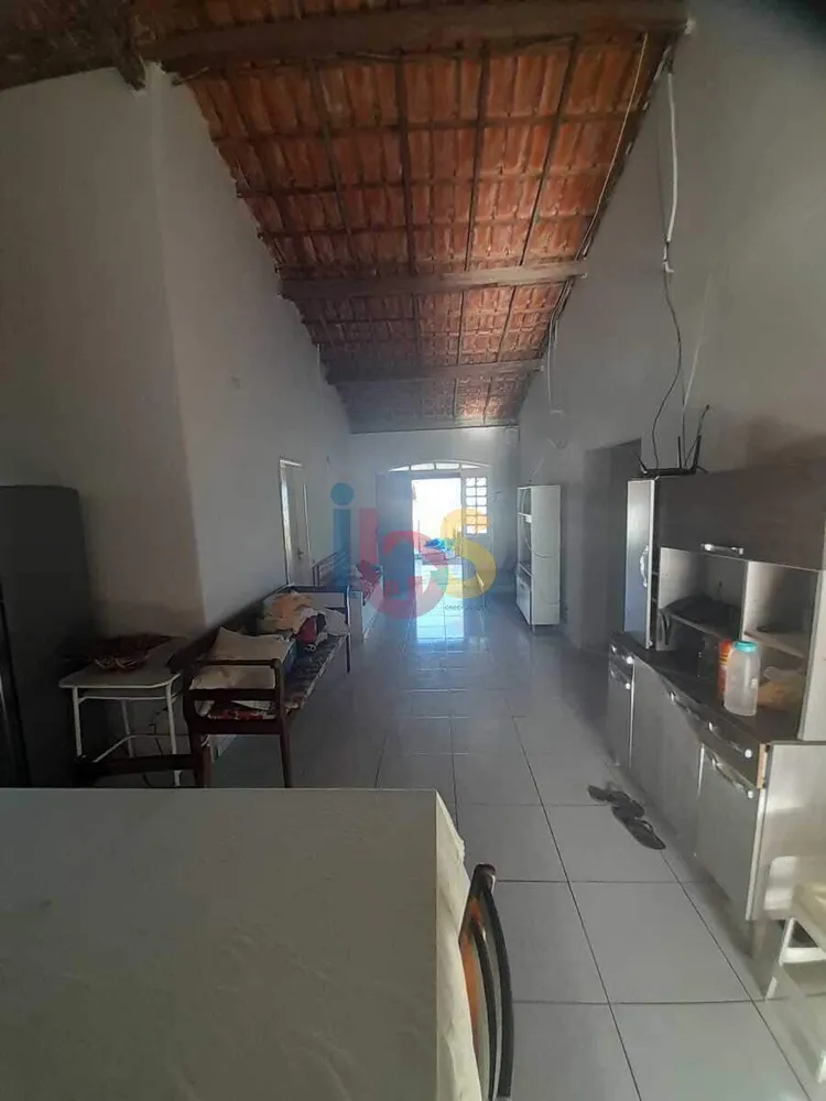 Casa, 2 quartos, 285 m² - Foto 1