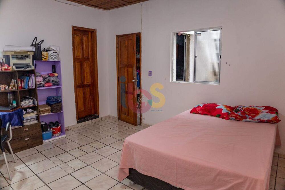 Casa, 6 quartos, 281 m² - Foto 1