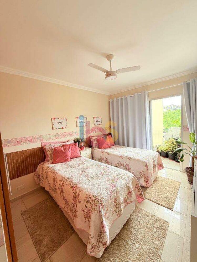 Apartamento, 3 quartos, 132 m² - Foto 2