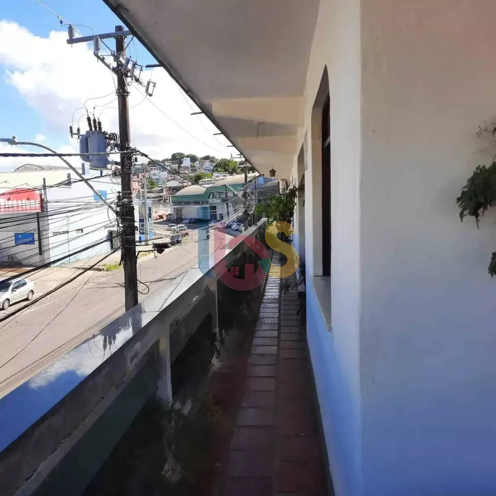 Casa Comercial à venda com 4 quartos, 380m² - Foto 2