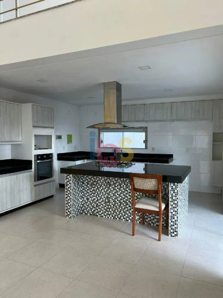 Casa, 5 quartos, 320 m² - Foto 1