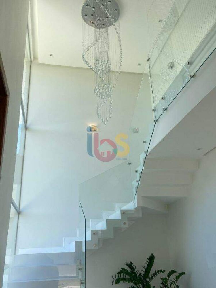 Casa, 5 quartos, 250 m² - Foto 1