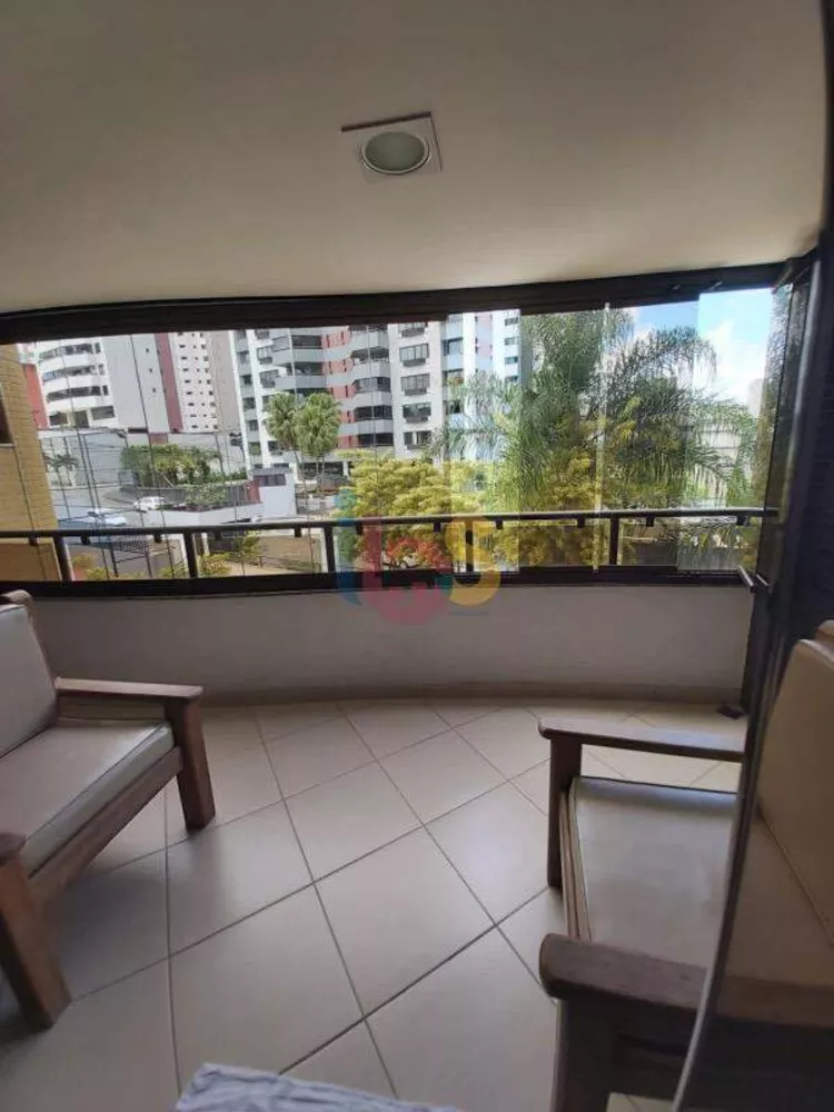 Apartamento à venda com 4 quartos, 220m² - Foto 3