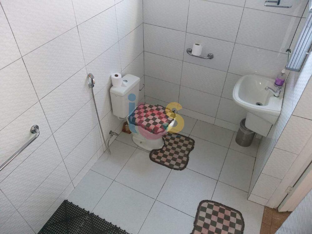 Casa, 4 quartos, 160 m² - Foto 1