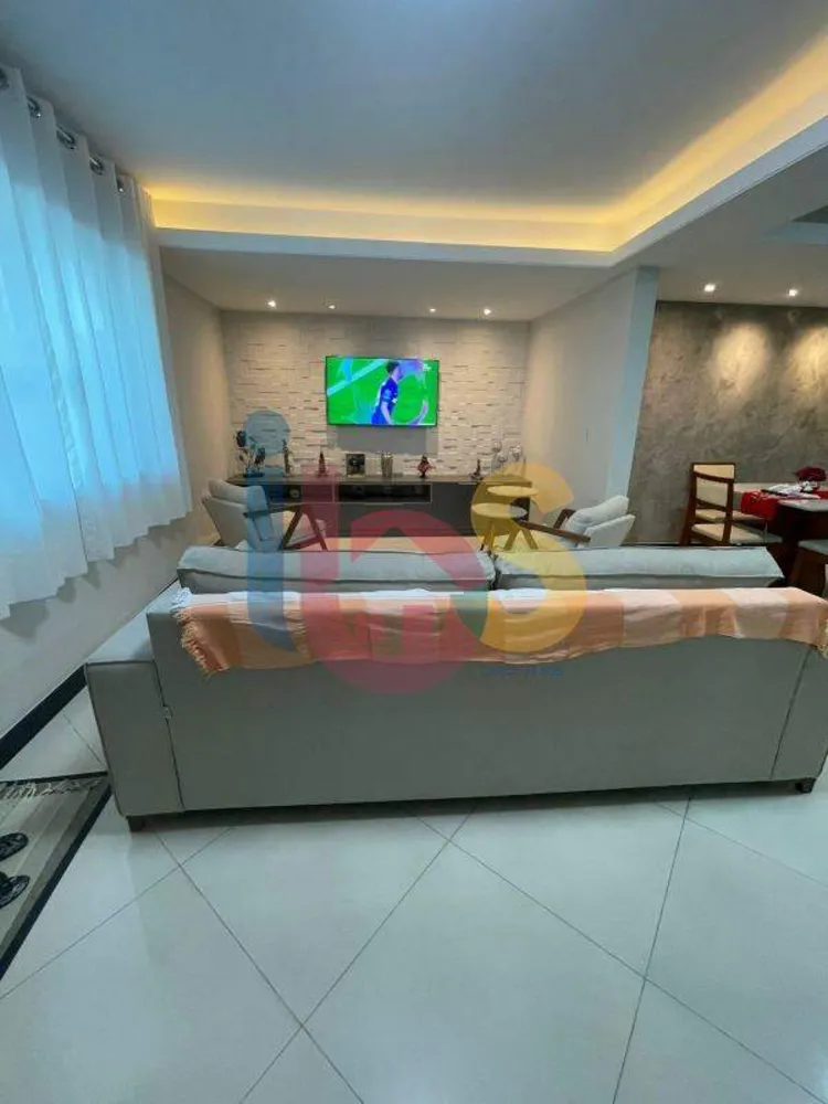 Casa, 4 quartos, 431 m² - Foto 1
