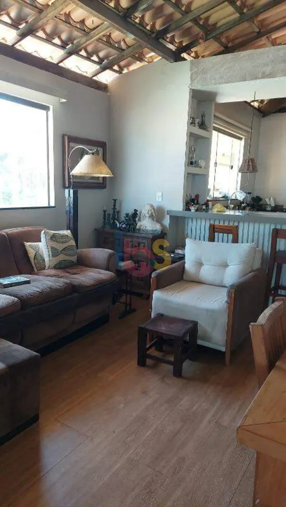 Casa, 3 quartos, 250 m² - Foto 1