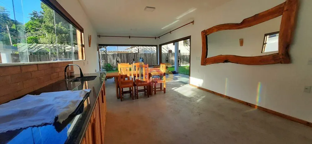 Casa, 5 quartos, 340 m² - Foto 2