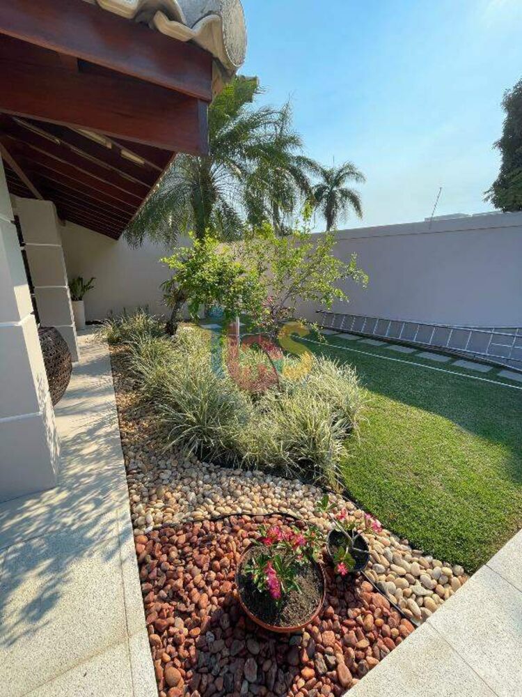 Casa, 5 quartos, 299 m² - Foto 2