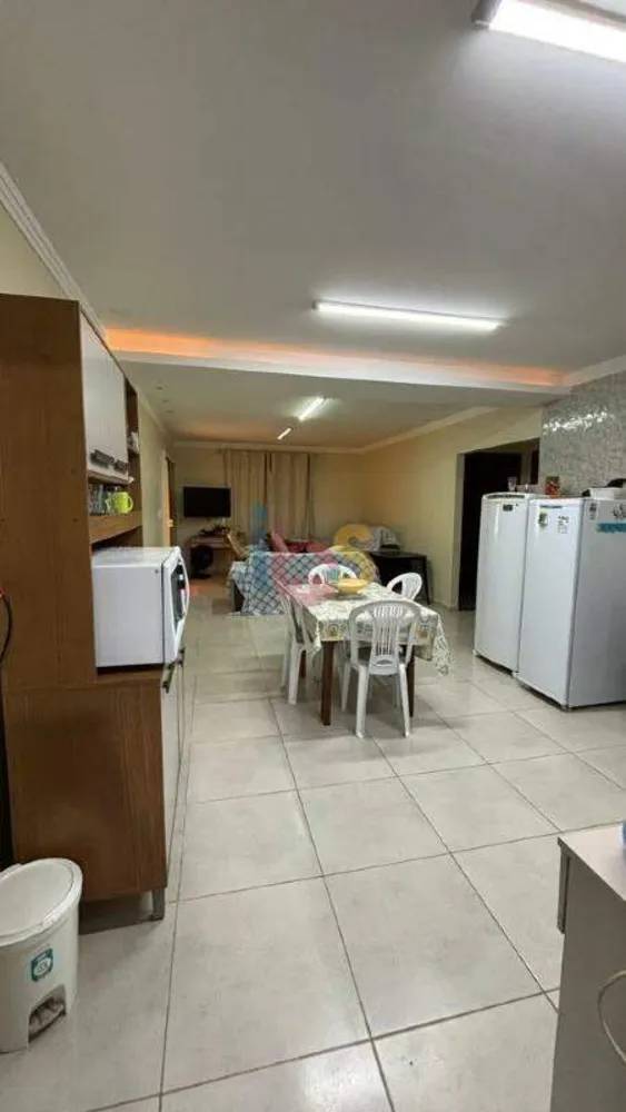 Casa, 3 quartos, 250 m² - Foto 4