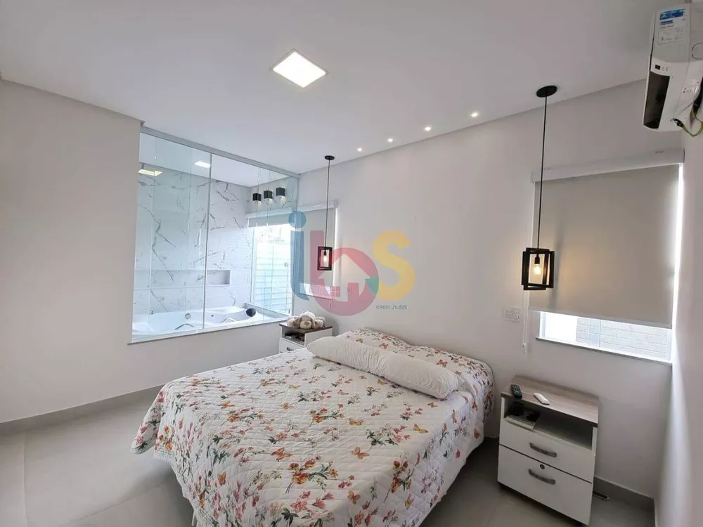 Casa à venda com 3 quartos, 204m² - Foto 2