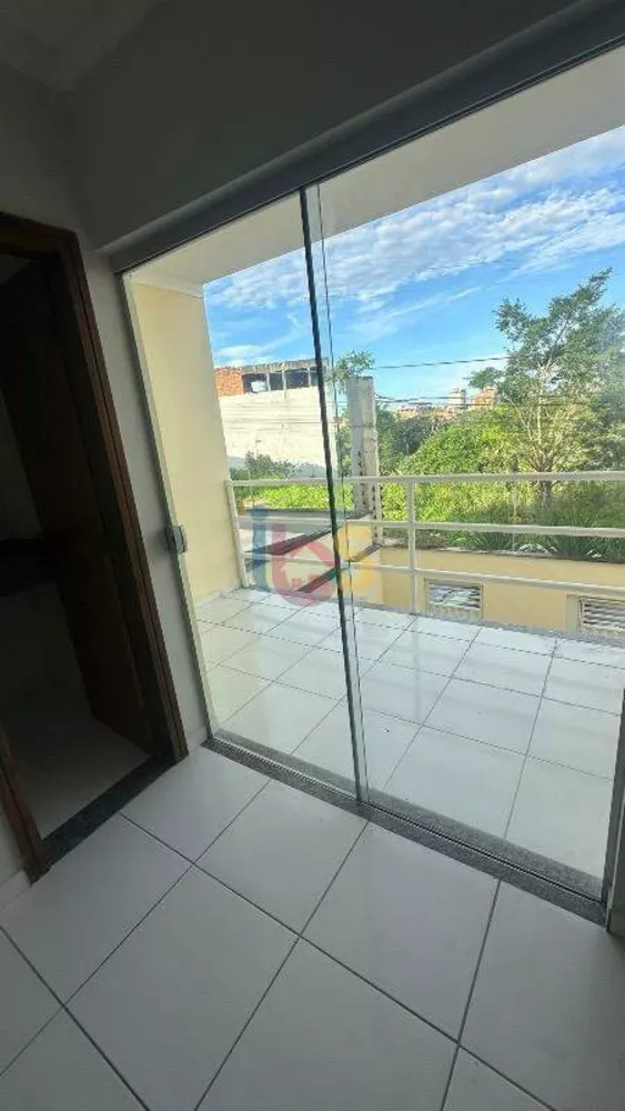 Casa para alugar com 2 quartos, 140m² - Foto 1