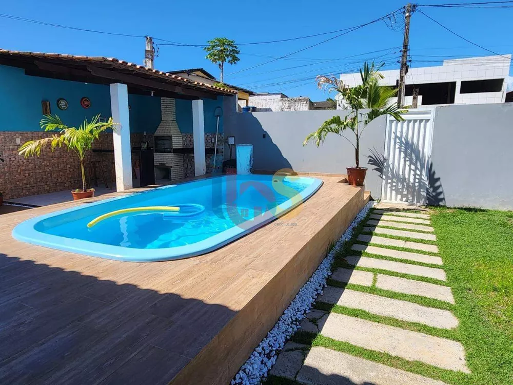 Casa à venda com 4 quartos, 150m² - Foto 1