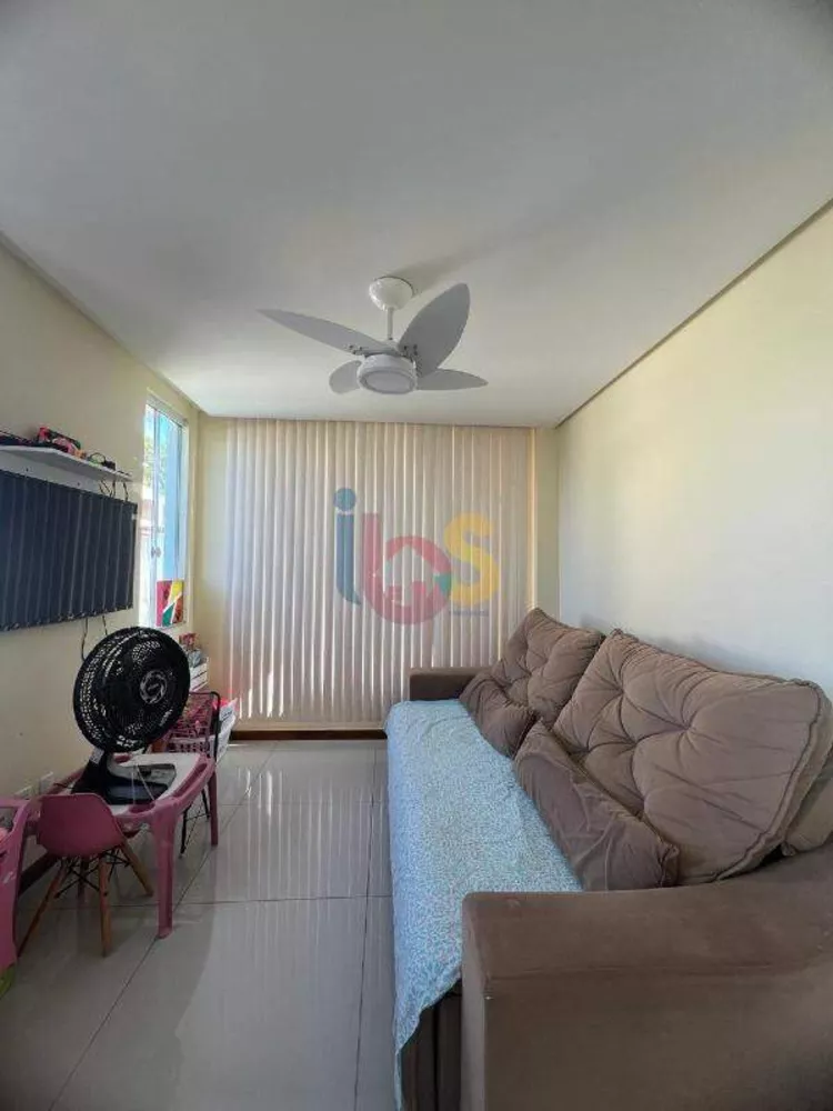 Casa à venda com 3 quartos, 150m² - Foto 2