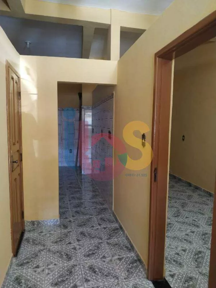 Casa à venda com 1 quarto, 72m² - Foto 3