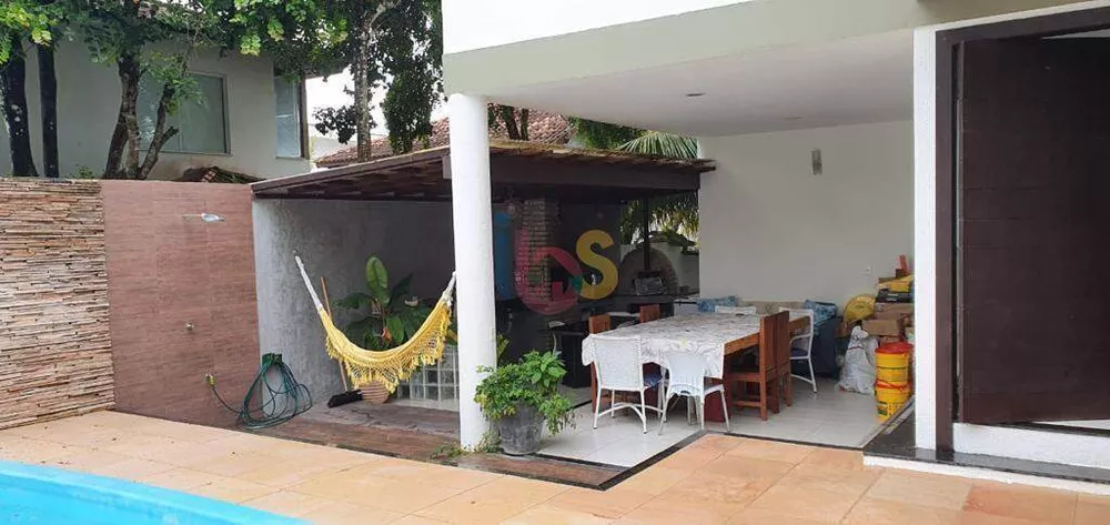 Casa à venda com 5 quartos, 200m² - Foto 3