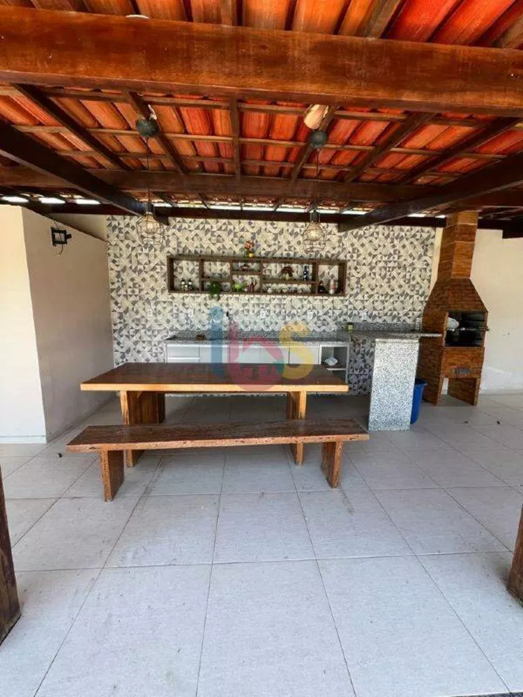 Casa à venda com 4 quartos, 200m² - Foto 10