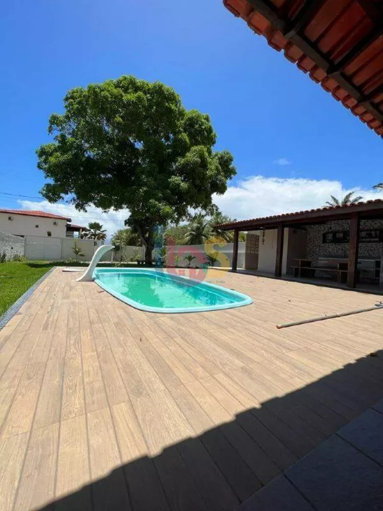 Casa à venda com 4 quartos, 200m² - Foto 12