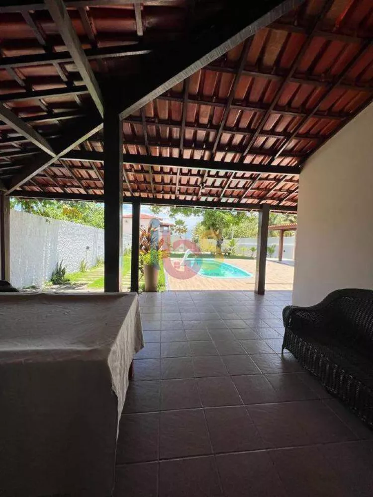 Casa à venda com 4 quartos, 200m² - Foto 2