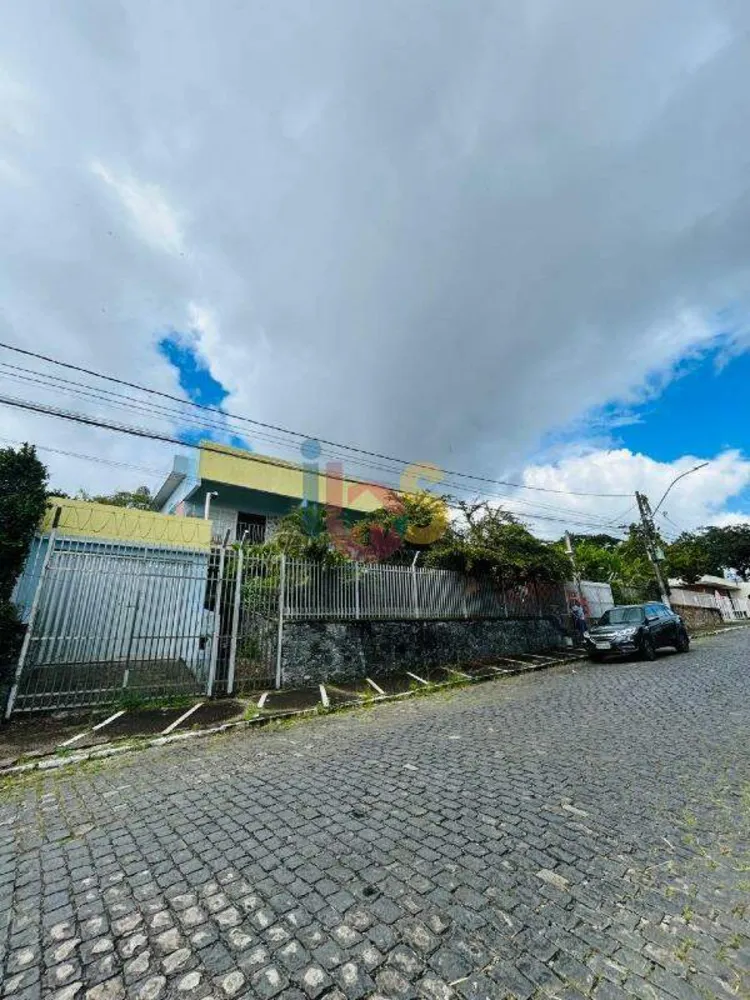 Casa, 4 quartos, 1800 m² - Foto 1
