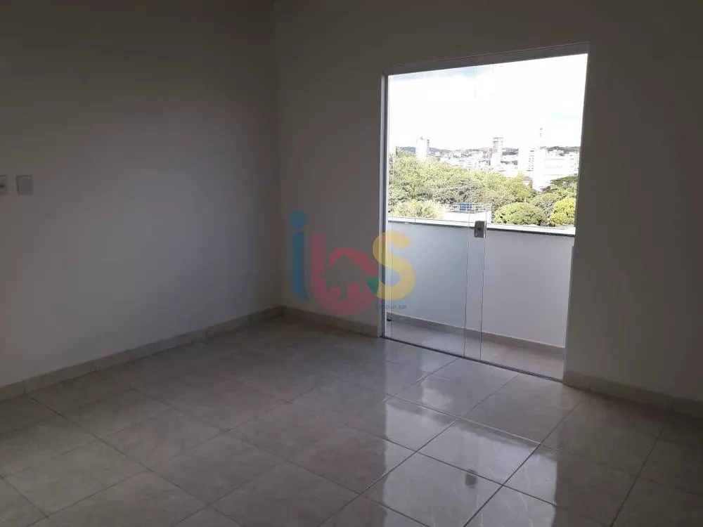 Apartamento à venda com 3 quartos, 120m² - Foto 3