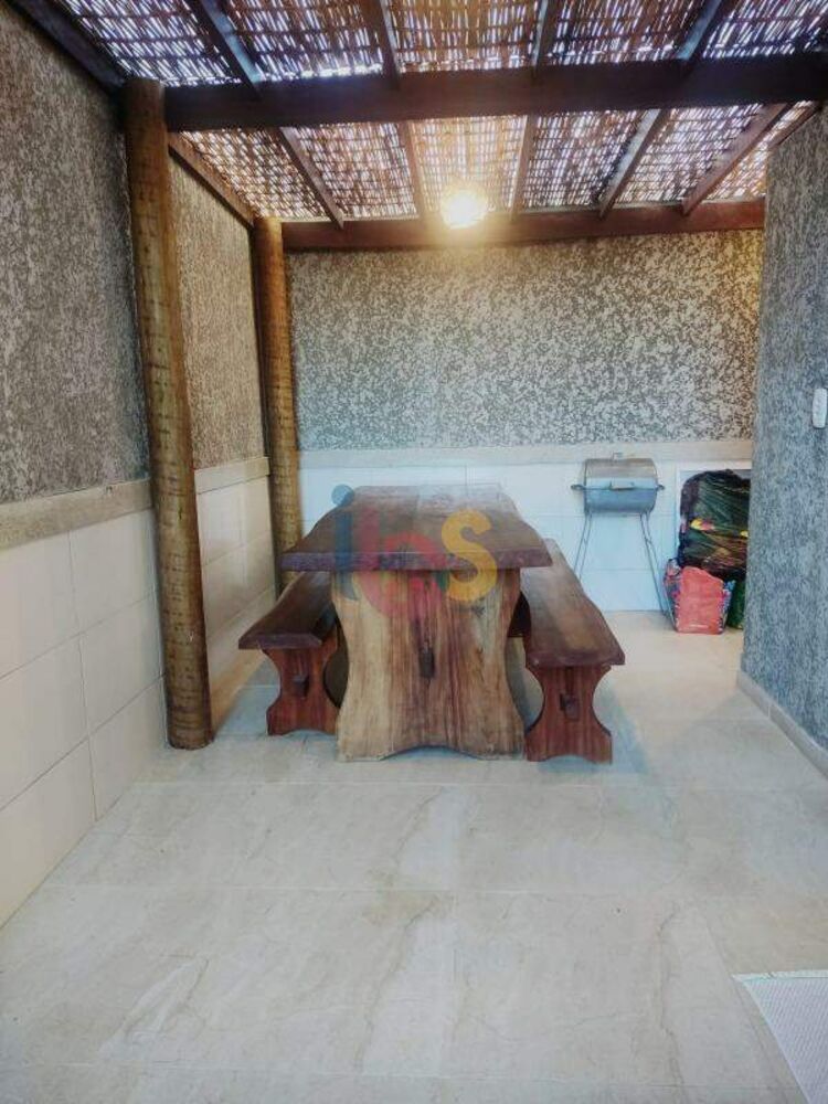 Casa à venda com 2 quartos, 103m² - Foto 17
