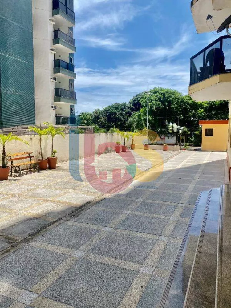 Apartamento à venda com 3 quartos, 204m² - Foto 3