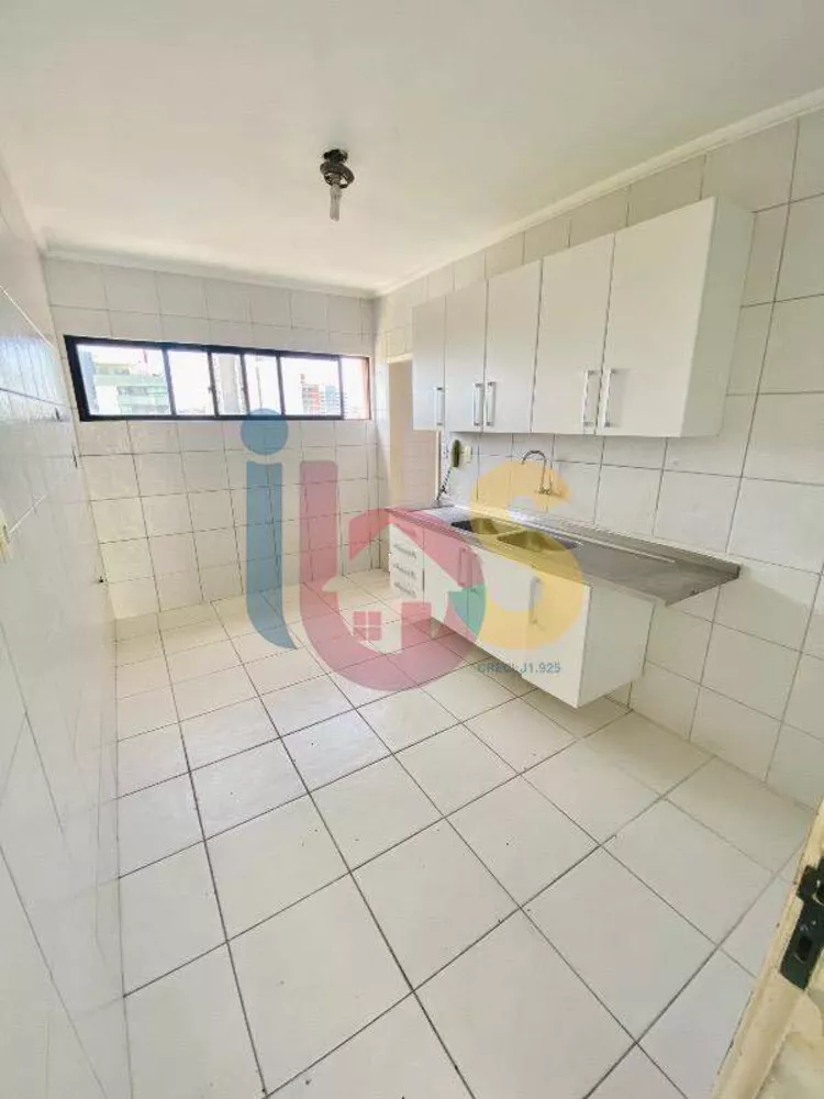 Apartamento à venda com 3 quartos, 204m² - Foto 8