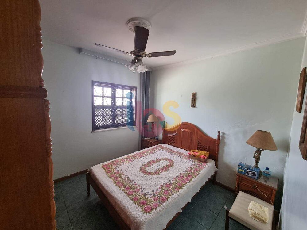 Casa à venda com 3 quartos, 250m² - Foto 9