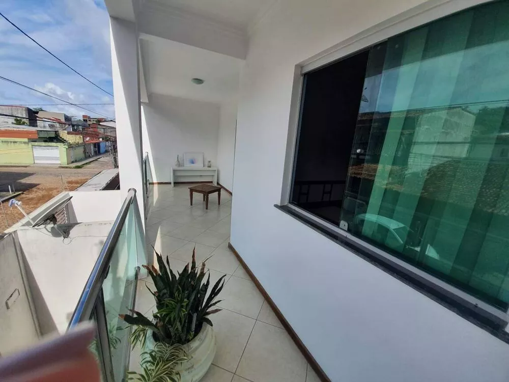 Casa à venda com 4 quartos, 334m² - Foto 1