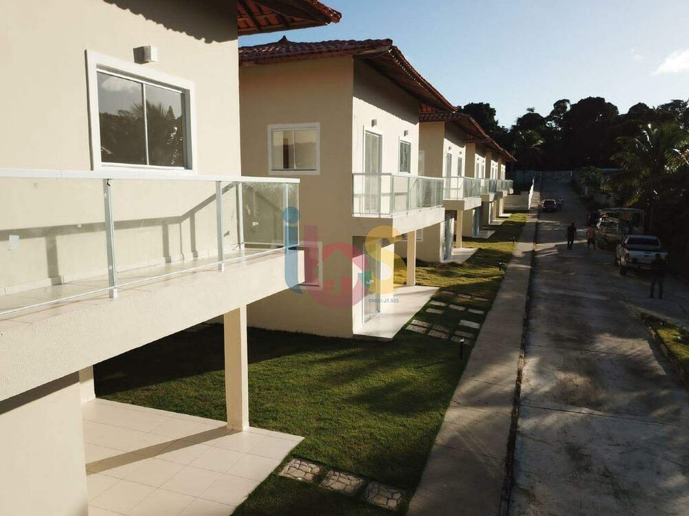 Casa à venda com 3 quartos, 112m² - Foto 1