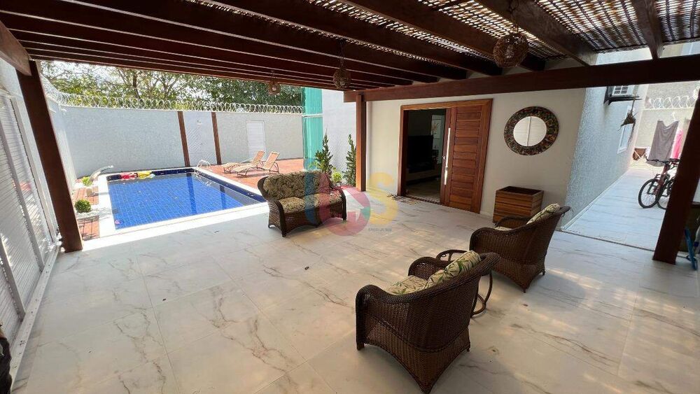 Casa, 3 quartos, 200 m² - Foto 2