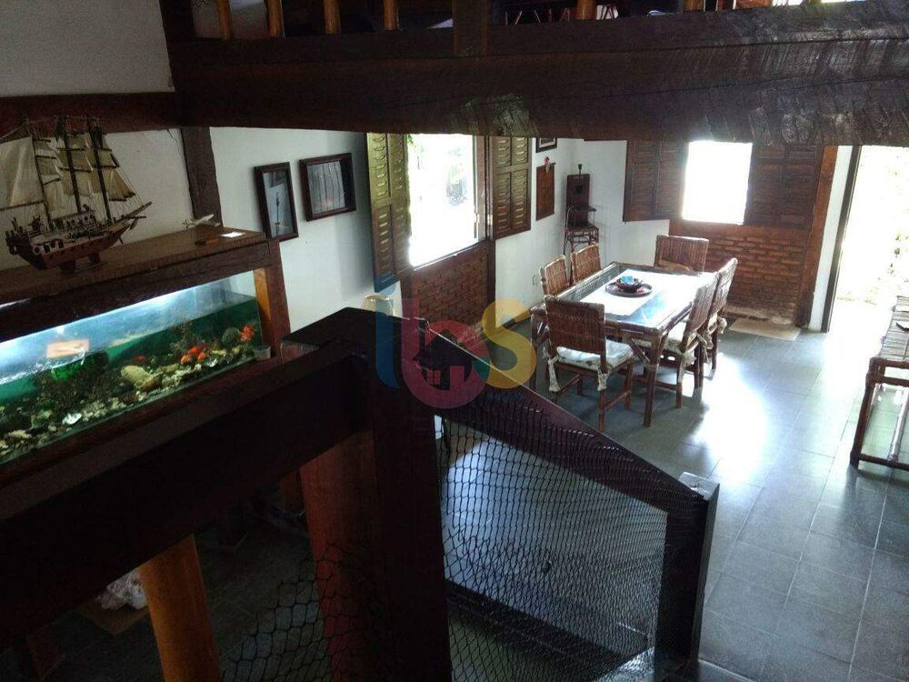 Casa, 6 quartos, 300 m² - Foto 9