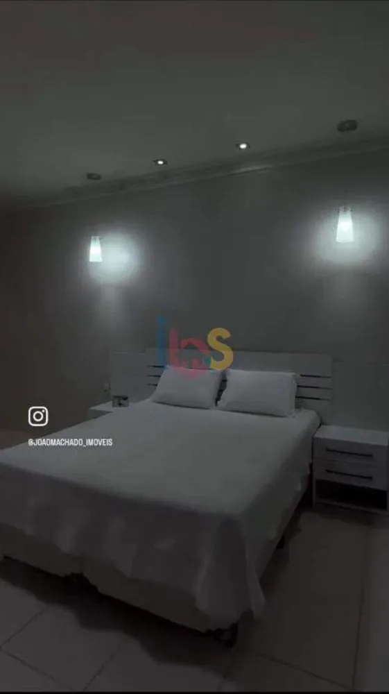 Casa, 4 quartos, 240 m² - Foto 4