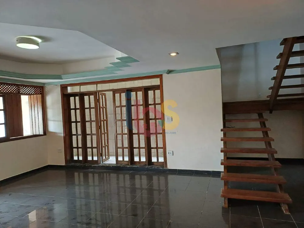 Casa, 4 quartos, 370 m² - Foto 1