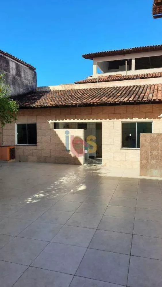 Casa à venda com 4 quartos, 394m² - Foto 2