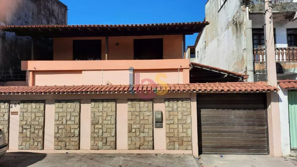 Casa à venda com 4 quartos, 394m² - Foto 1