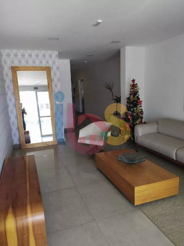 Apartamento à venda com 2 quartos, 68m² - Foto 1