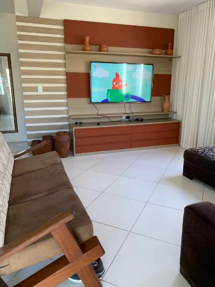 Casa à venda com 4 quartos, 420m² - Foto 2