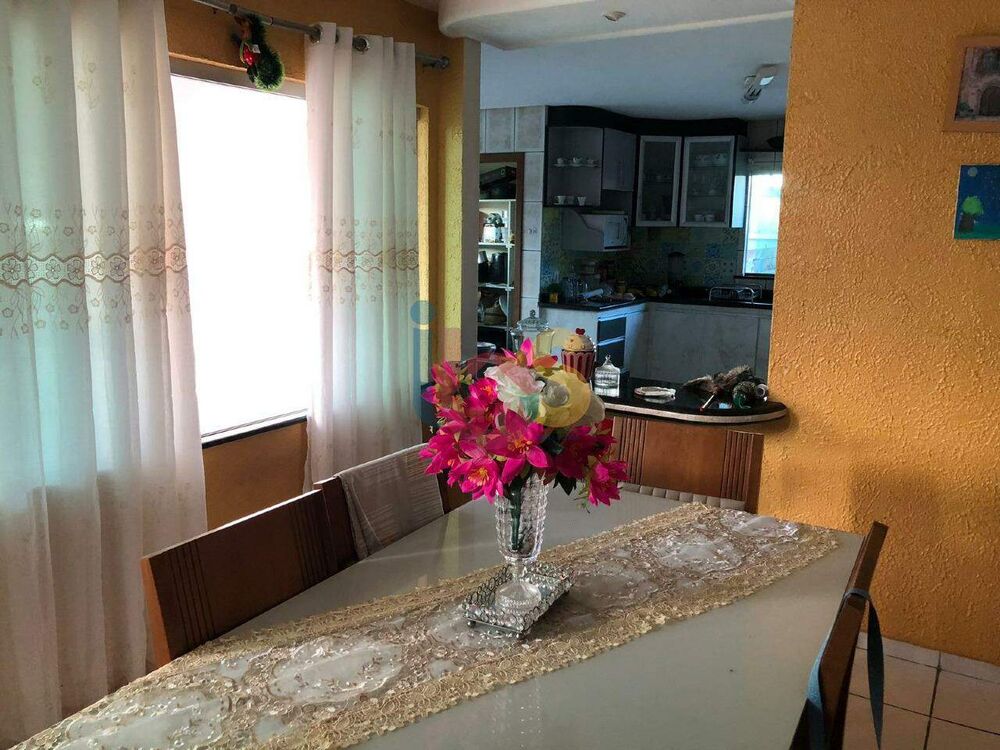 Casa, 4 quartos, 180 m² - Foto 11