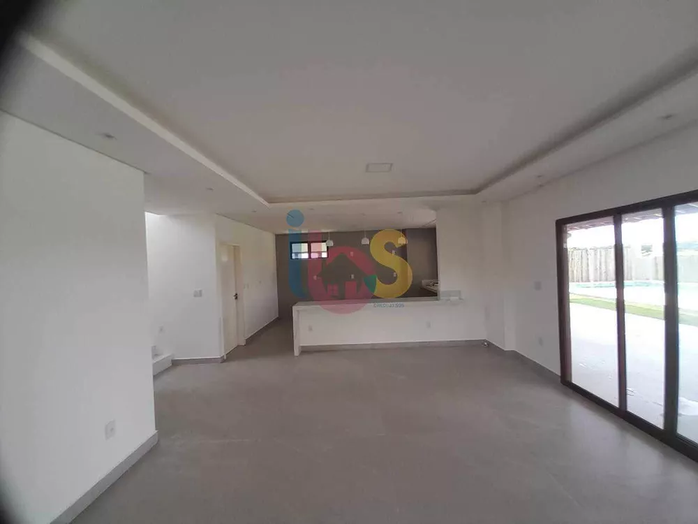 Casa à venda com 6 quartos, 385m² - Foto 4