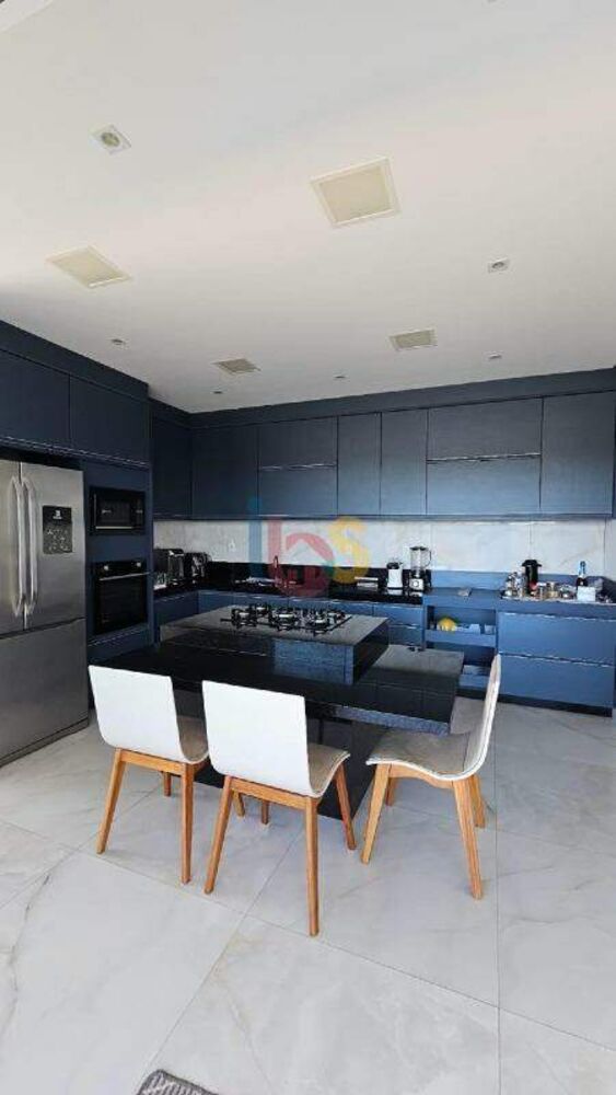 Casa à venda com 4 quartos, 327m² - Foto 10