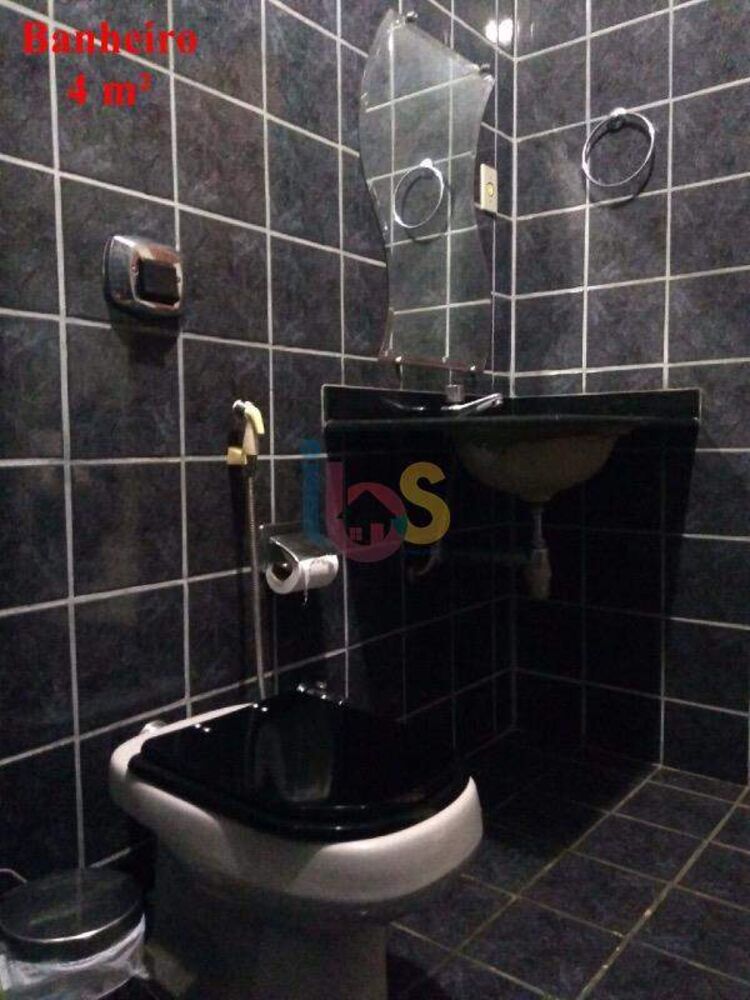 Casa, 4 quartos, 248 m² - Foto 2