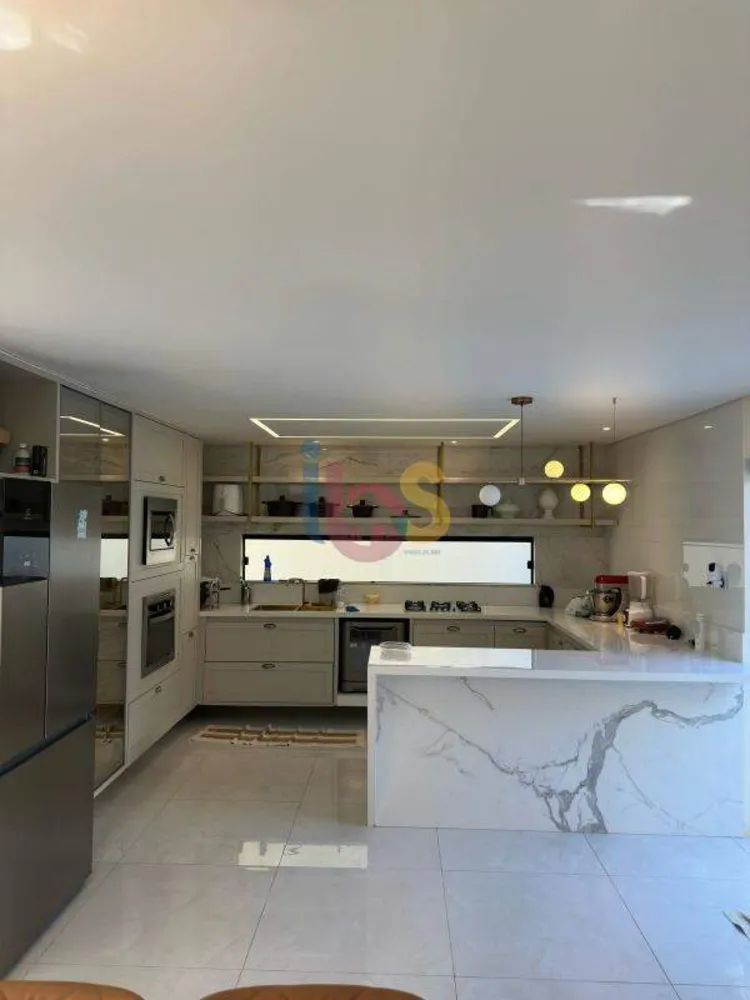 Casa, 3 quartos, 280 m² - Foto 8