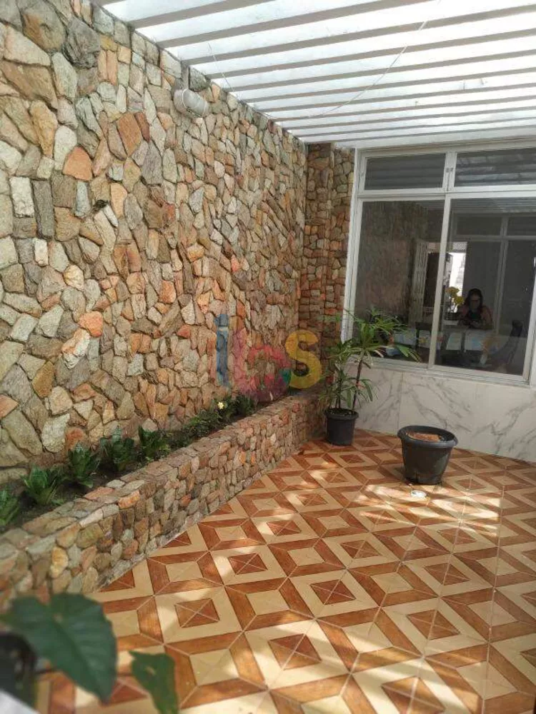 Casa para alugar com 5 quartos, 287m² - Foto 5