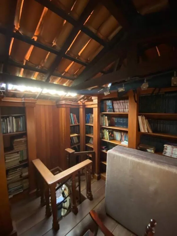 Casa, 7 quartos, 225 m² - Foto 4