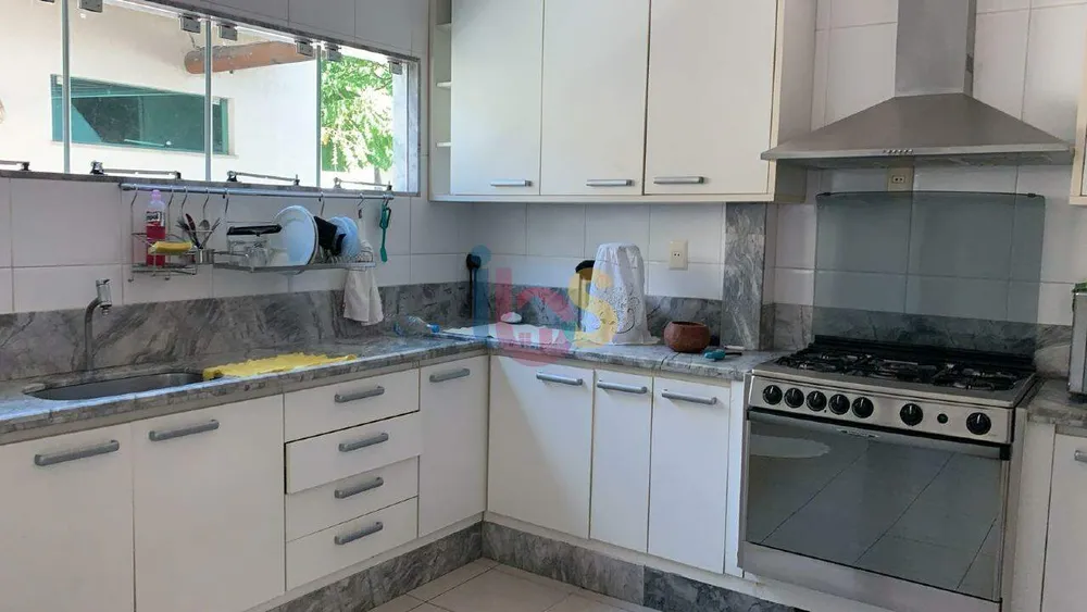 Casa, 4 quartos, 300 m² - Foto 1