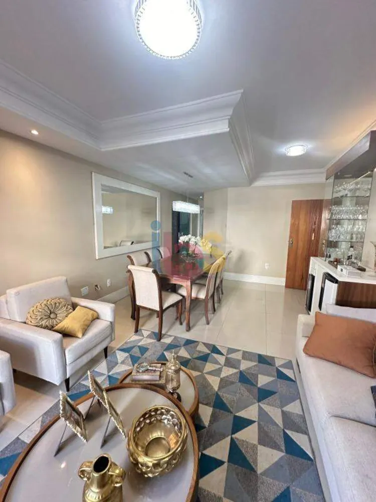 Apartamento, 3 quartos, 195 m² - Foto 1