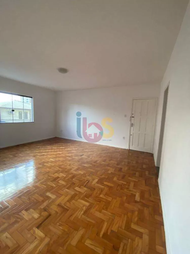 Apartamento à venda com 3 quartos, 146m² - Foto 1